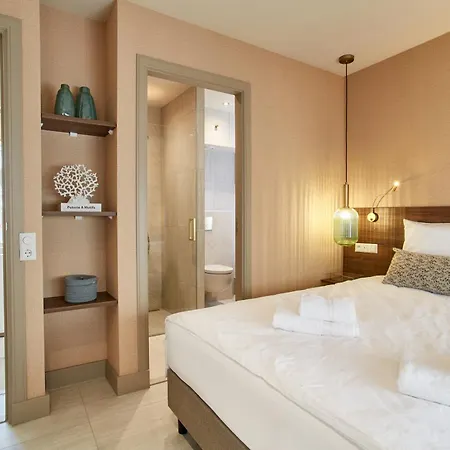 Seaside Design * Haga